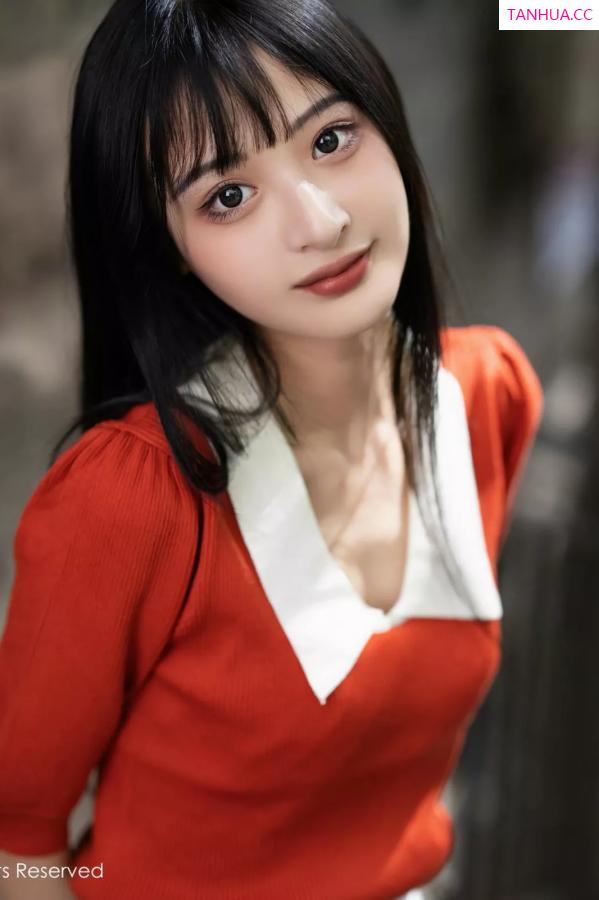   [XiuRen]高清写真图 2025.05.08 No.10247 茂木希子 橙色T恤第3张图片